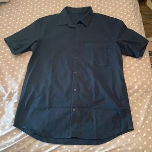 Men’s Lululemon Button Up Shirt